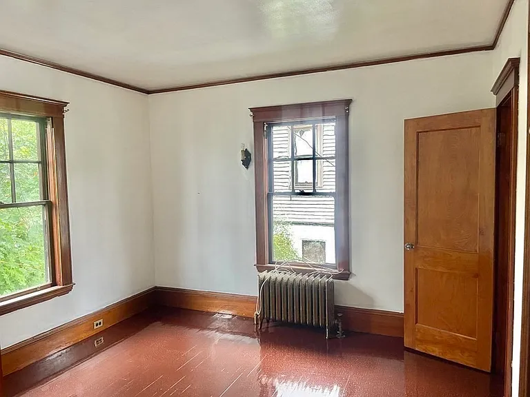 47 Pleasant St — Photo 20