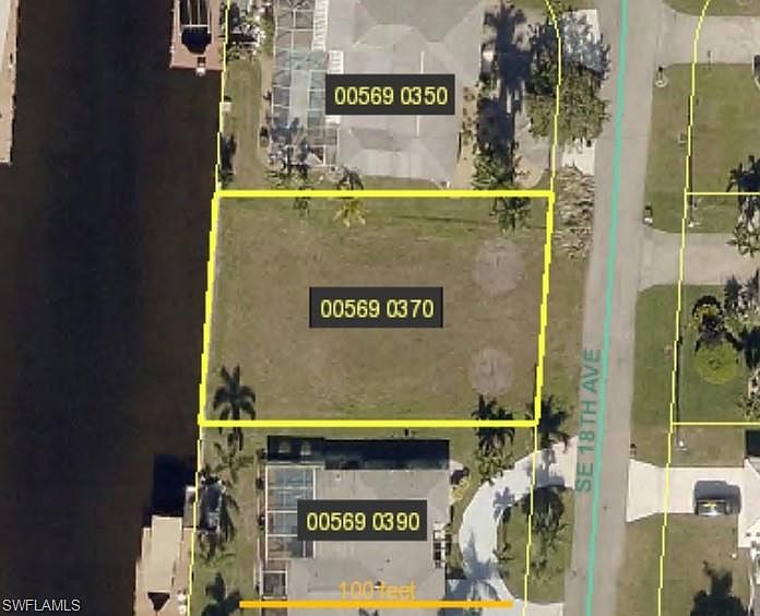 1st image of 3620 SE 18th Ave