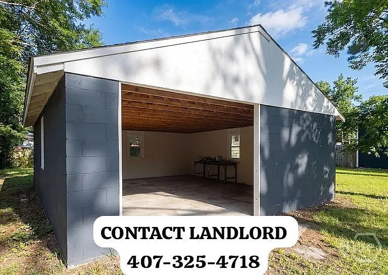 601 Community Dr — Photo 17