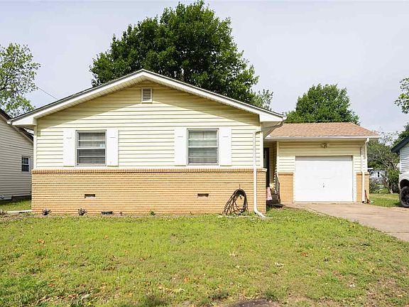 2nd image of 1612 Potomac Dr