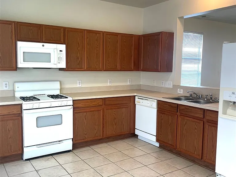 23623 Twisting Falls Dr — Photo 20