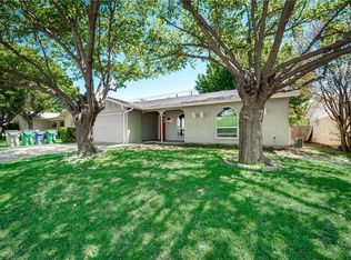 6648 Richardson Dr, Watauga, TX 76148