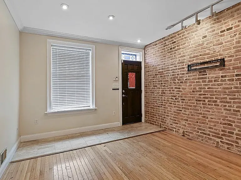 627 S Dean St — Photo 18