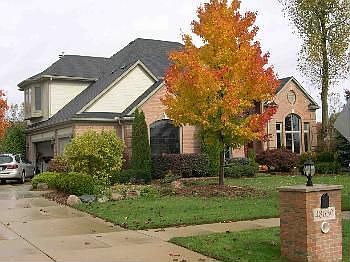 1st image of 48650 Castleside Dr