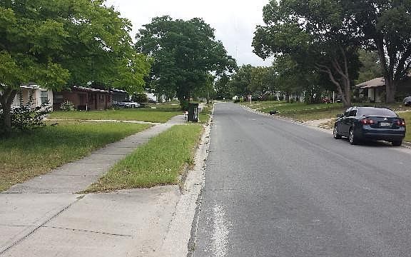 5th image of 1926 Leisure Dr