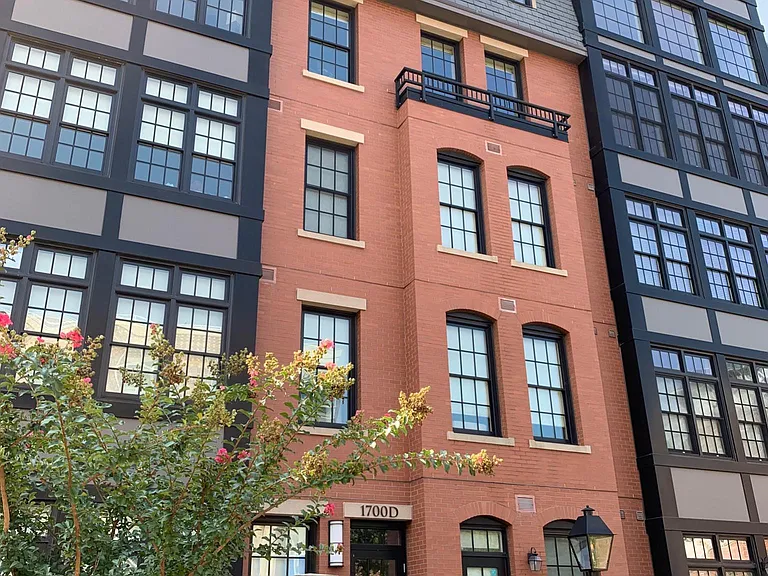 The Gaslight Square Condo Units 1700D