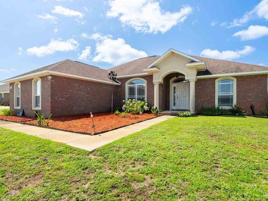 2624 Carrington Lakes Blvd, Cantonment, FL 32533