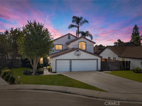 9711 Touchstone Dr, Bakersfield, CA 93311