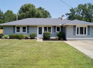 9020 W Ridgewood Dr, Parma Heights, OH 44130