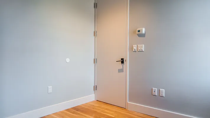 Rented by Nooklyn NYC LLC | media 34