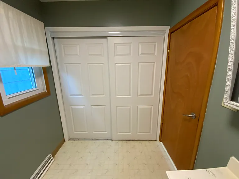 1702 Iowa Ave — Photo 10