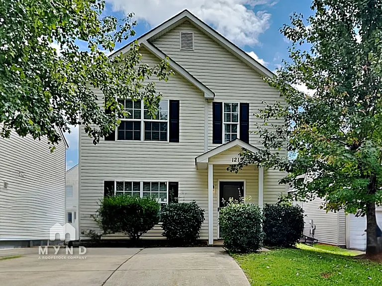 1219 Hunter Forest Ct — Photo 1
