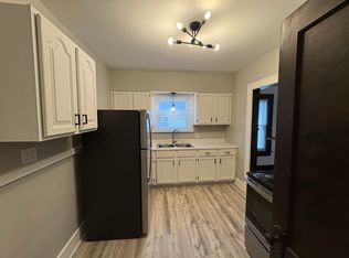 2468 & 2470 3rd St, Cuyahoga Falls, OH