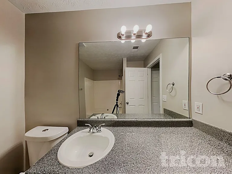 3303 Homeward Trl — Photo 10