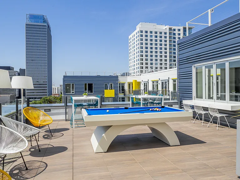 mResidences Olympic & Olive — Photo 18