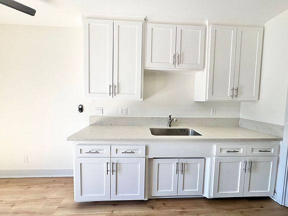 5th image of 1142 E 1st St #4