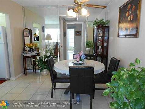 3rd image of 140 Upminster Cir