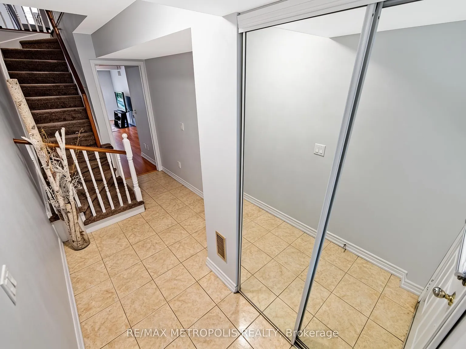 4 bed, $3,250 — Photo 4