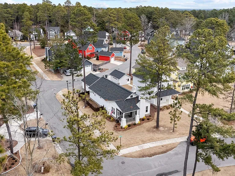 560 Wellers Way — Photo 18