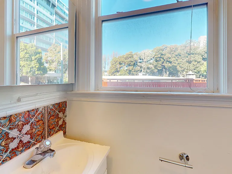 1223 Laguna St #1223 — Photo 12