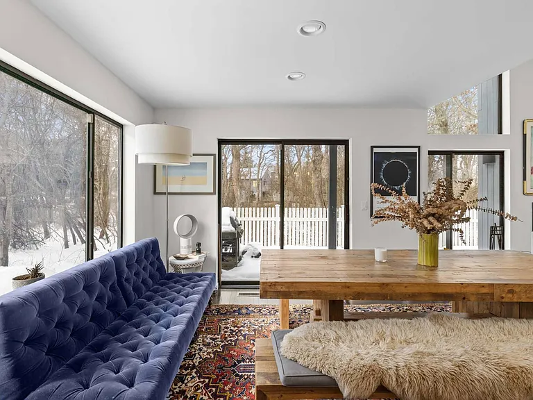 79 Spring Pond Ln — Photo 10