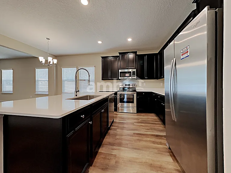 198 Spruce Point — Photo 3
