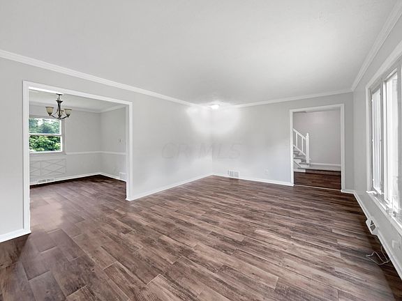 4th image of 1300 Knollwood Dr E