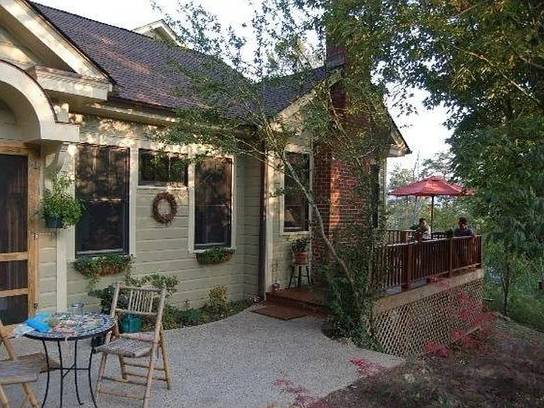 109 Hamburg Mountain Rd — Photo 3
