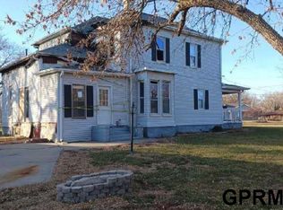 801 E 9th St, Friend, NE 68359