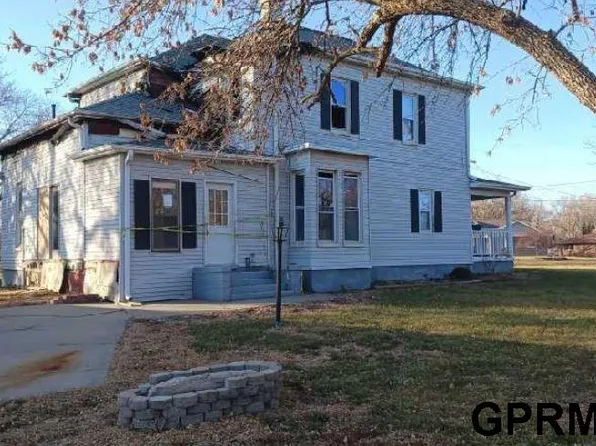 801 E 9th St, Friend, NE 68359