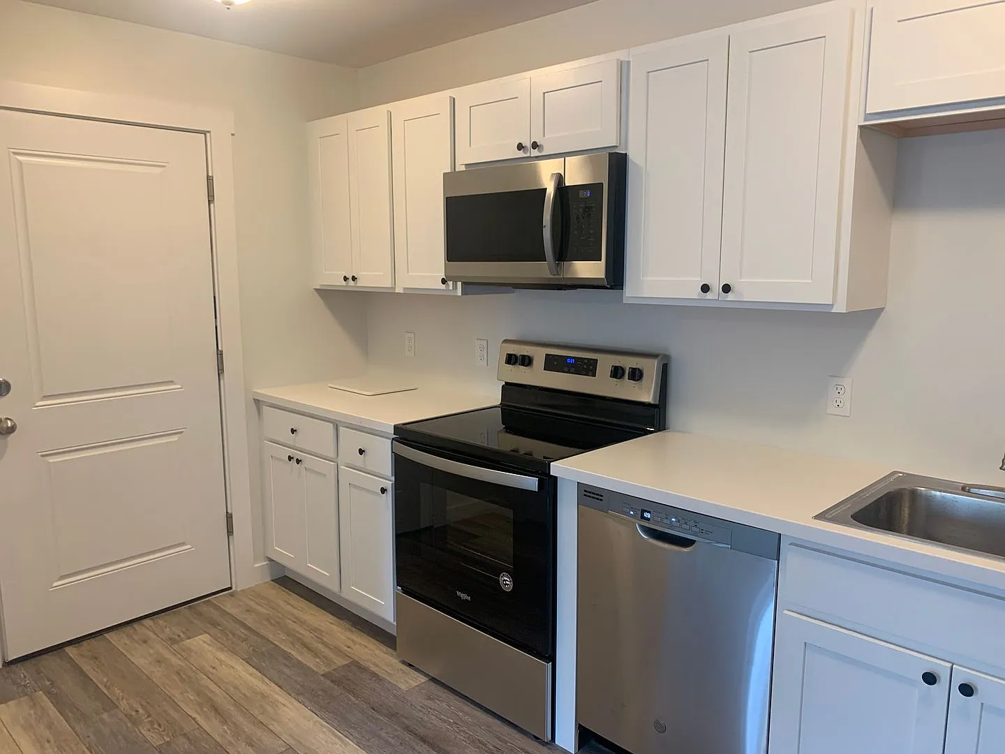 72 Upper Main Street — Photo 2