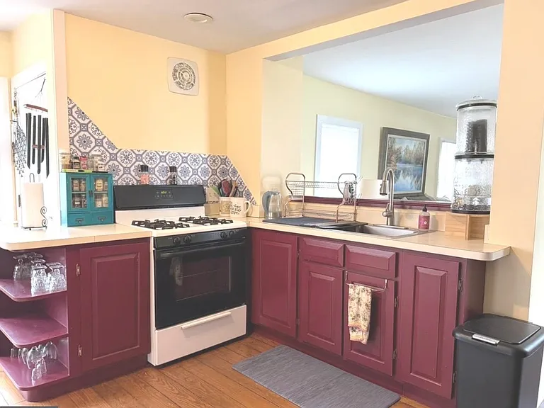 621 South Ave — Photo 2