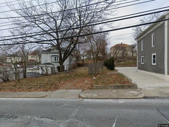120 Silver Spring St, Providence, RI 02904