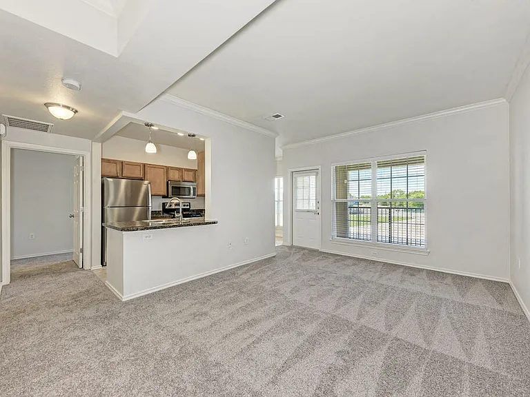 Riverhorse Ranch Apartments II — Photo 37
