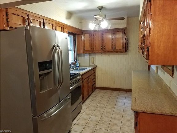 3rd image of 4382 E Hohman Cir