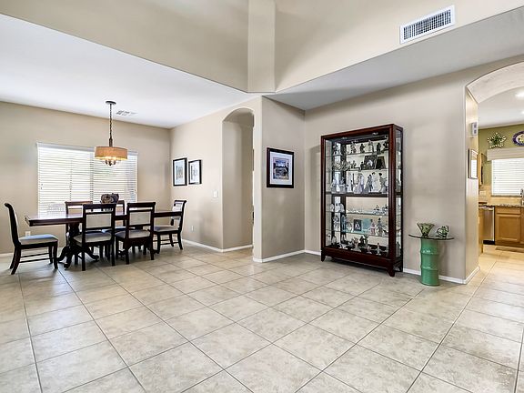 4th image of 16226 W Maui Ln