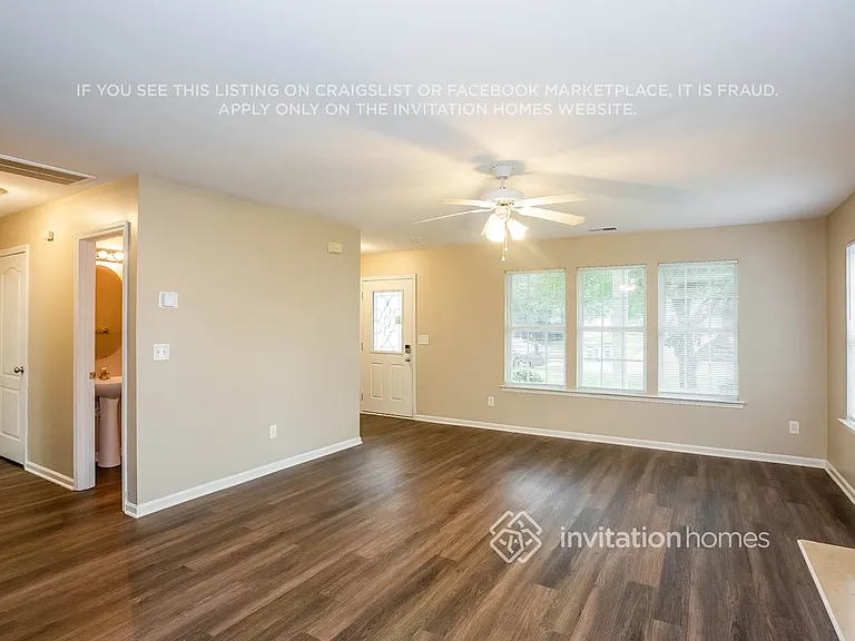 109 Newport Dr — Photo 8