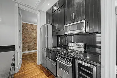 20 Prince Street, #7