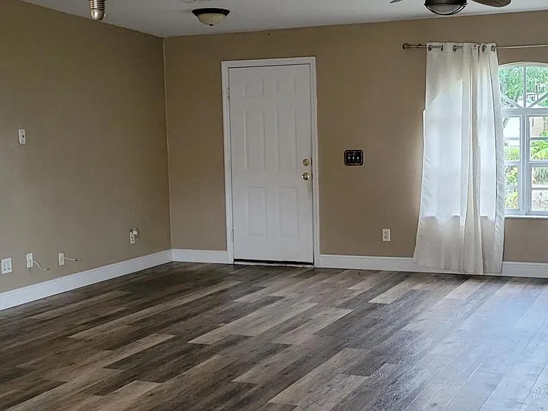 9061 Morris Rd — Photo 3