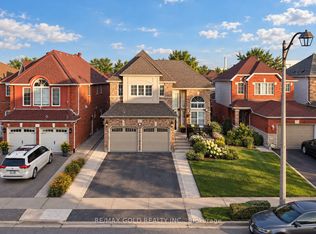 9 Squirreltail Way, Brampton, ON L6R 1X4