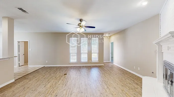 1468 Red Wolf Dr — Photo 8