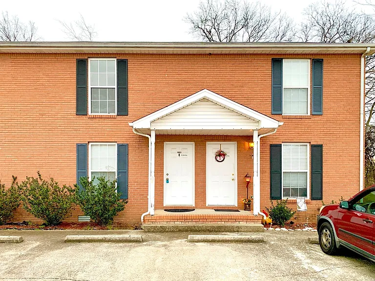 3289 Tower Dr — Photo 1