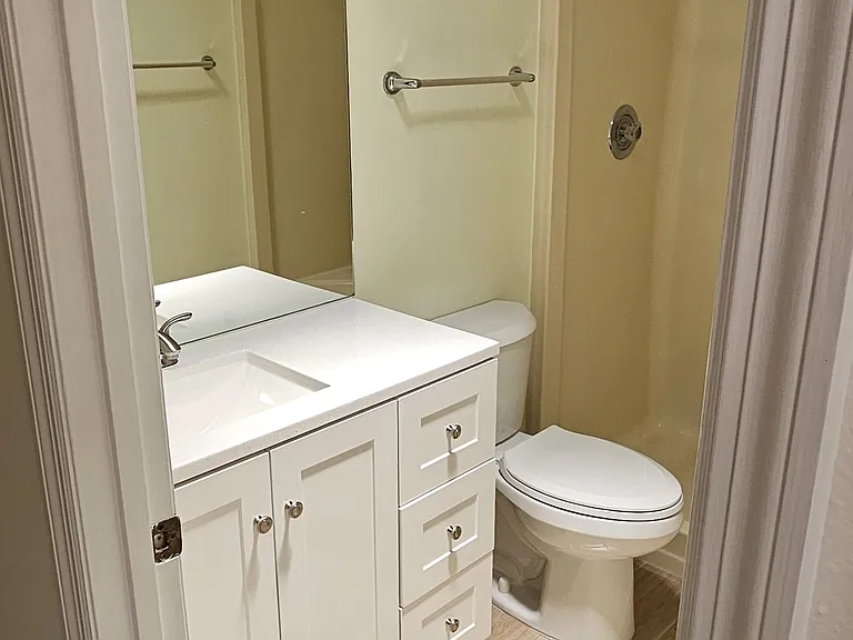 912 Highlands Blvd — Photo 14