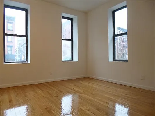 Rented by I & I New York | media 4