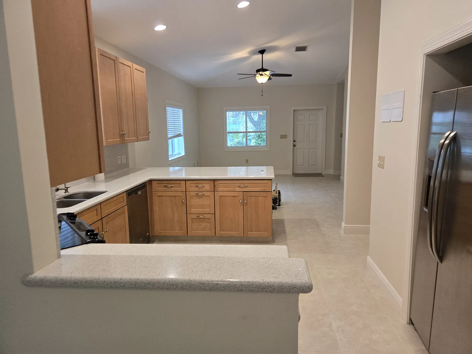 3 bed, 1332 sqft, $3,200 — Photo 3