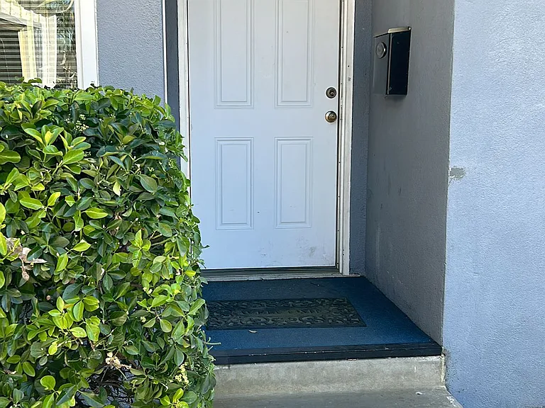 2574 Harvard Ave — Photo 23