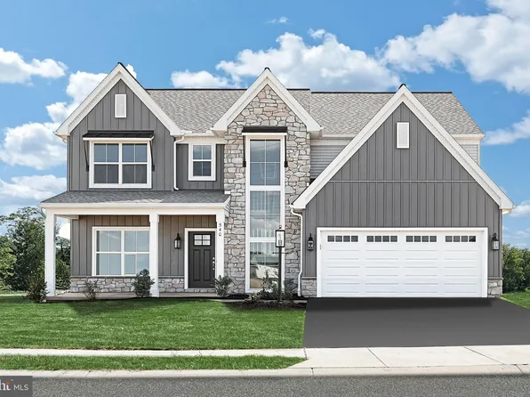 540 Coral Bells Dr, Mechanicsburg, PA 17055