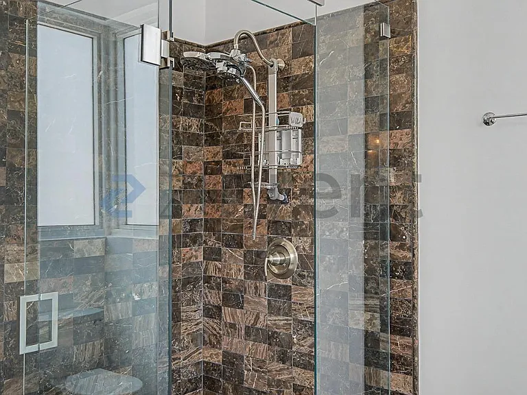 103 SE 4th Ave #203 — Photo 35
