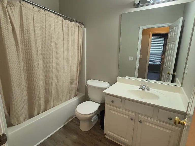 108 Gardenside Dr — Photo 7