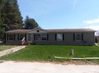 14111 McCaslin Lake Rd, Linden, MI 48451